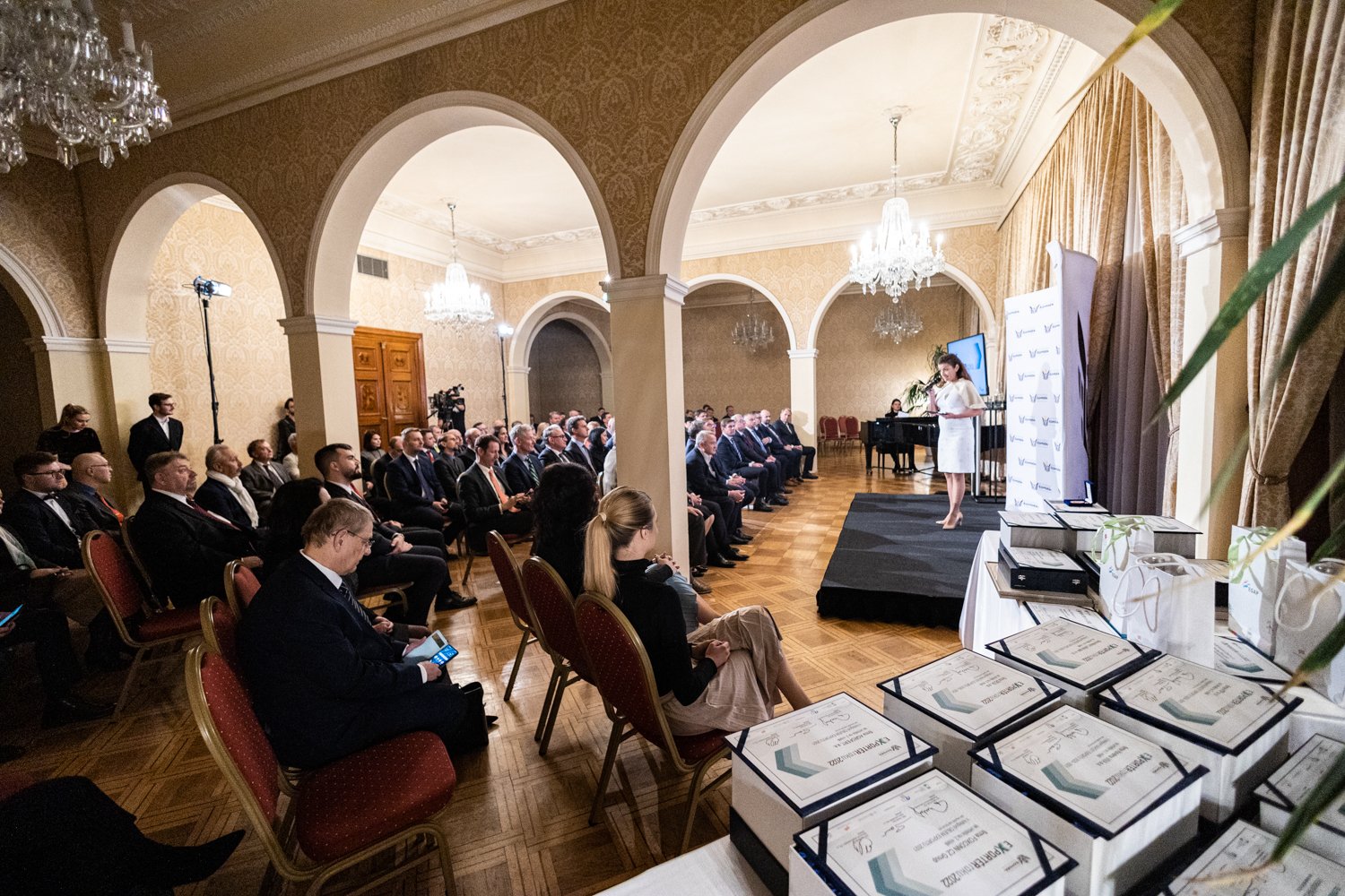 Exporter_roku2022-32