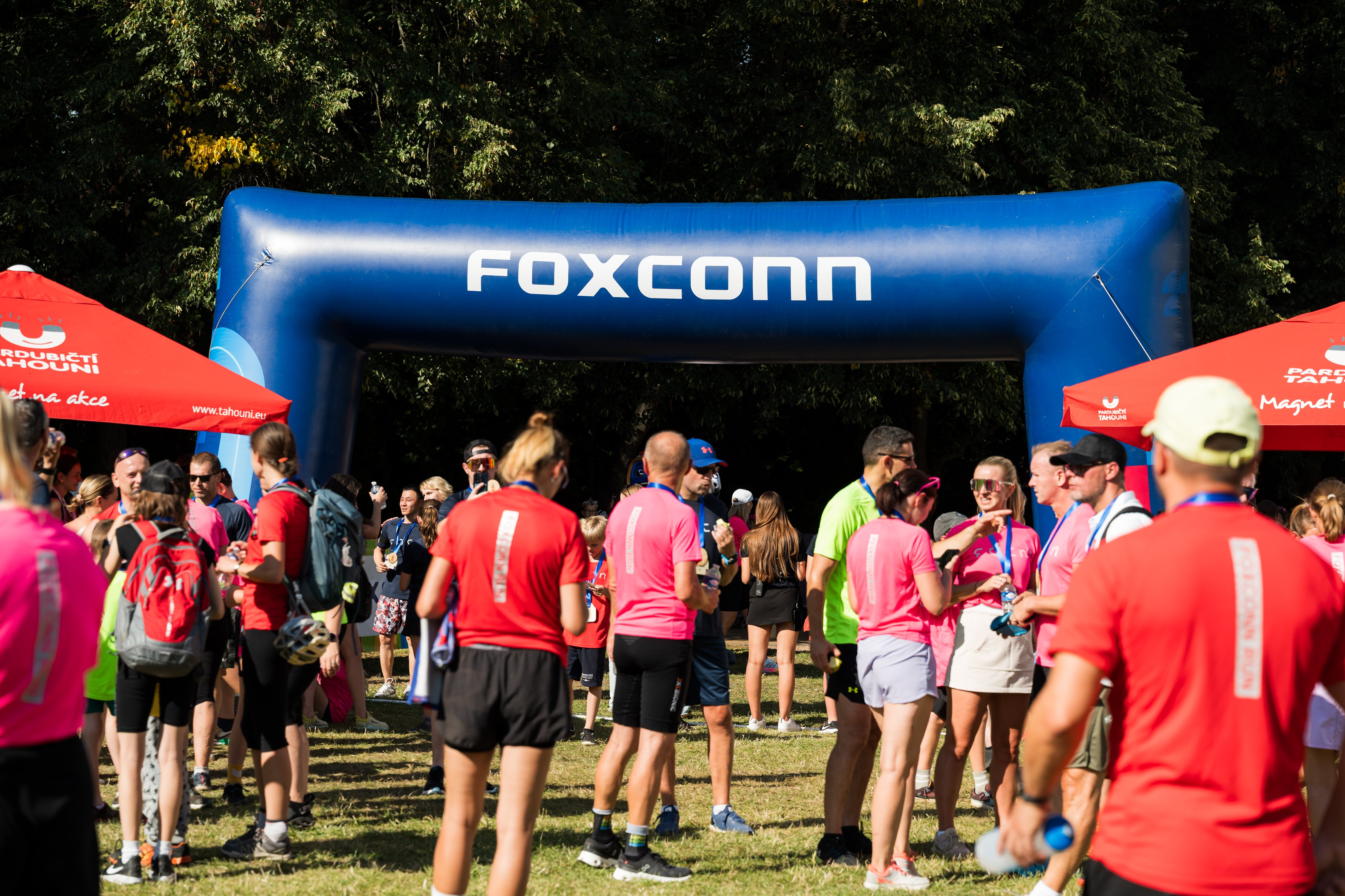       
          Charity Foxconn Run Breaks Records Again
      