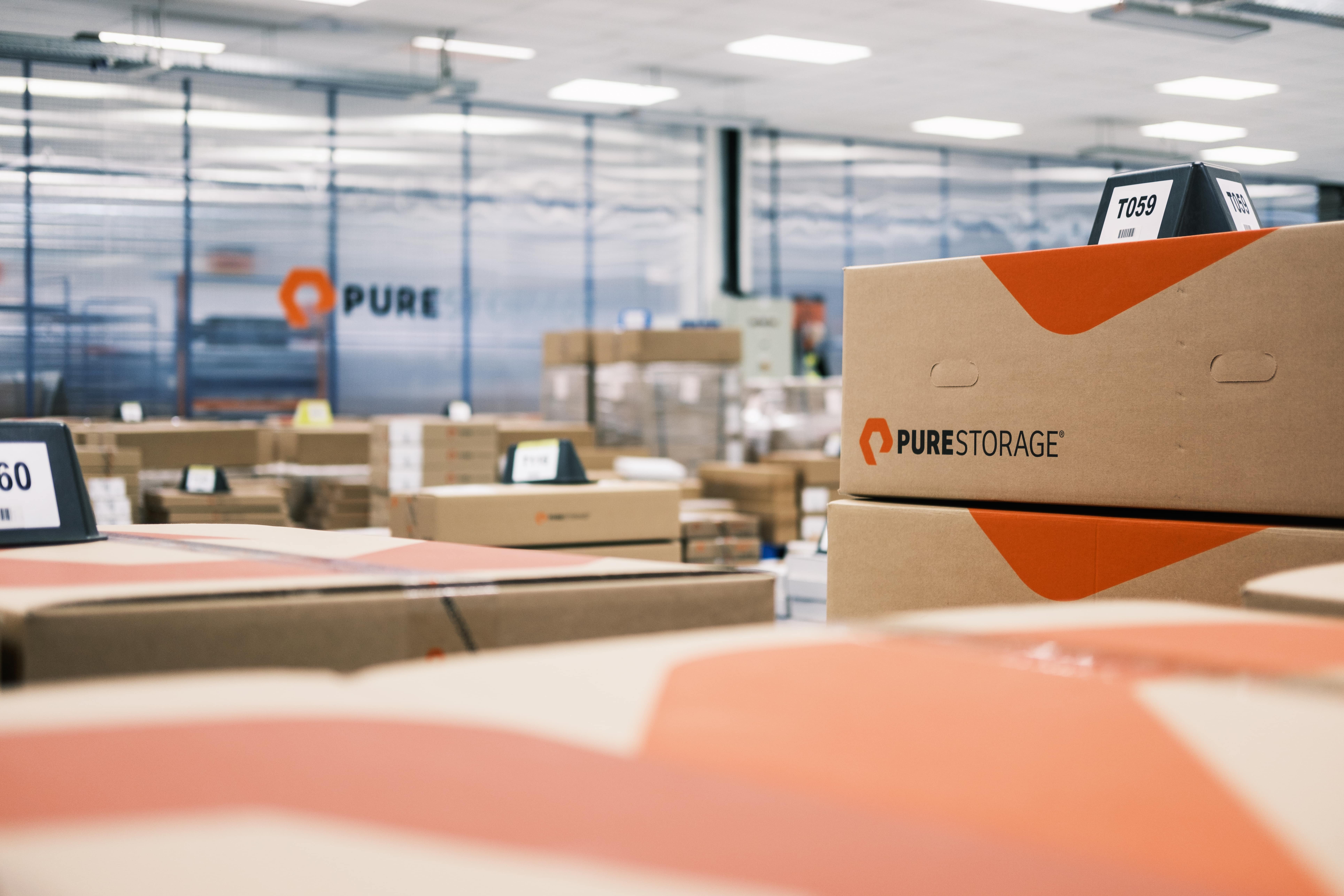 Journalists from all over Europe visited Foxconn and toured the production of Pure Storage.