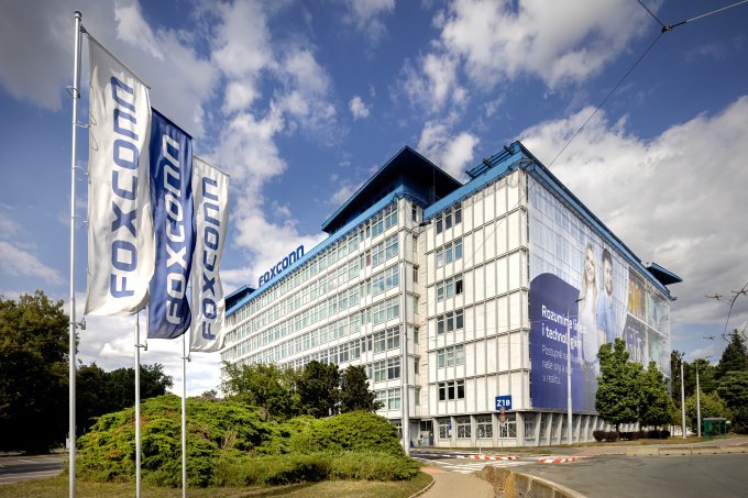 pardubice foxconn.jpg pardubice foxconn.jpg